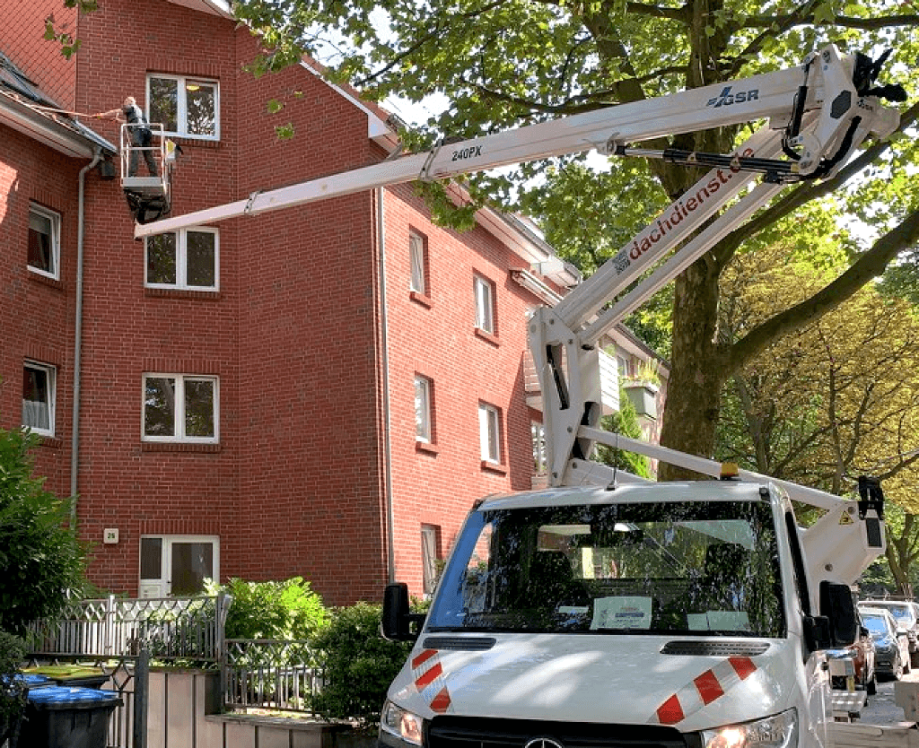 Dachrinnenreinigung | Dachdienst Hamburg