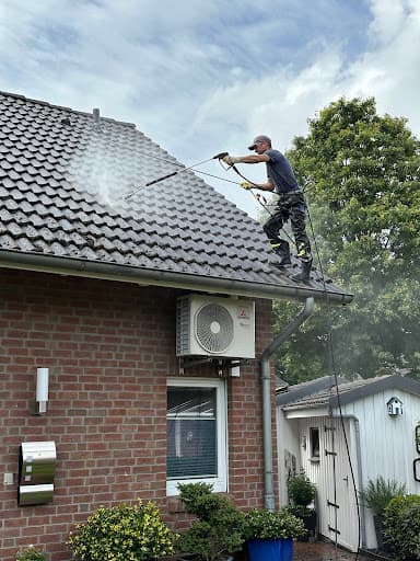 MS Dach GmbH Dachreinigung Dachbeschichtung Dachrinnenreinigung — Kundenfoto