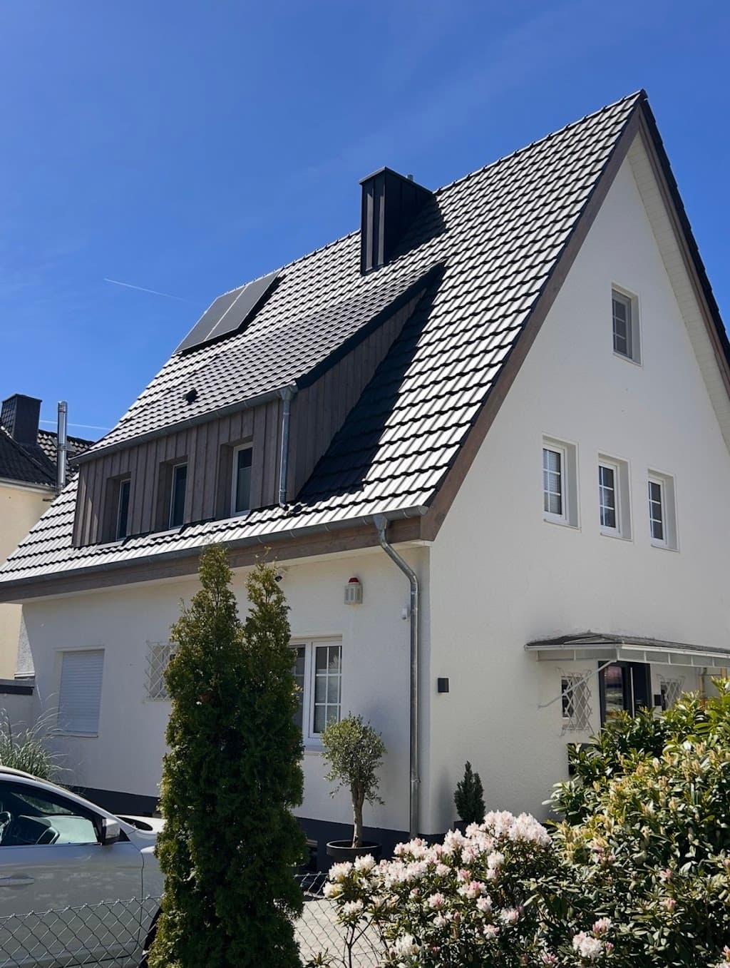 MAY Dach & Holzbau Dachdeckerei/Zimmerei | Bielefeld